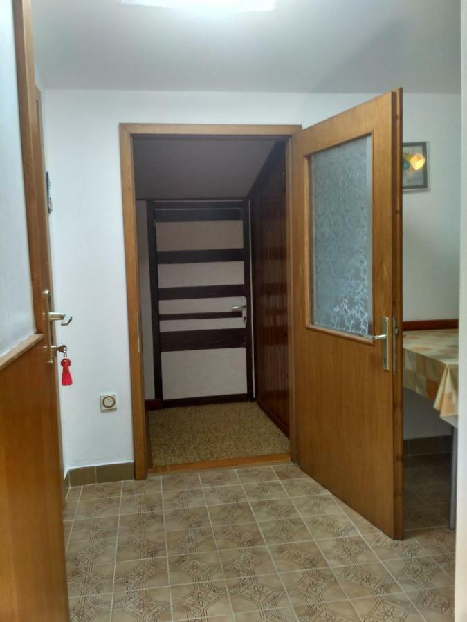 Apartmani Tonica Sukošan Exterior foto